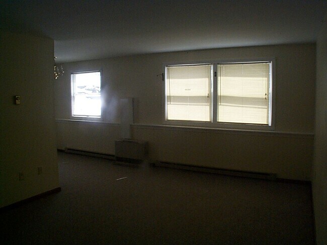 Building Photo - McAleer