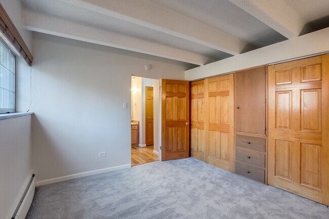 Building Photo - 50 N Clarkson St