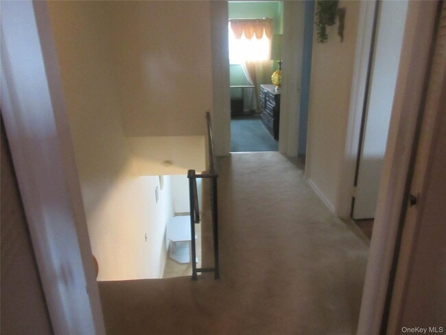 Building Photo - 5 Coyne Dr