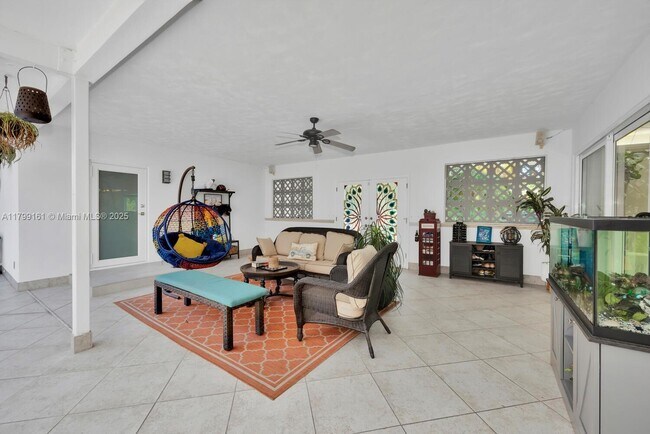 Building Photo - 6970 SW 124th St