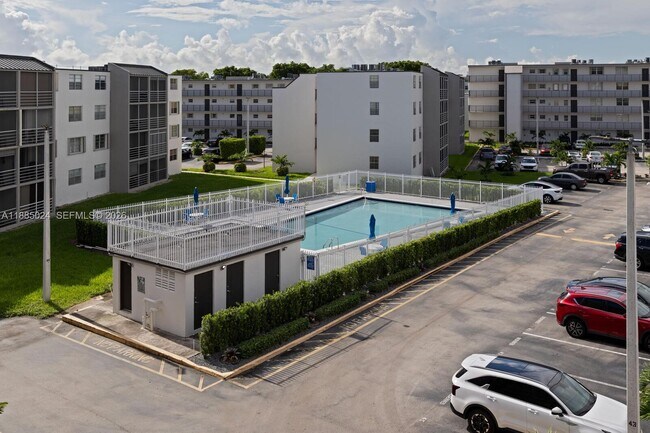 Building Photo - 14180 SW 84th St