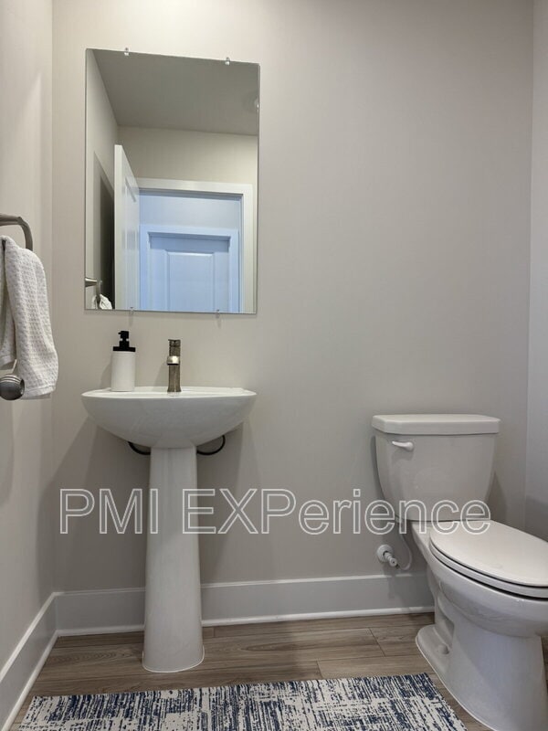 Building Photo - 10705 Millport St