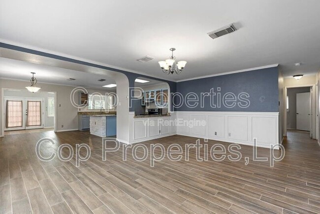 Building Photo - 6414 Maverick Oak Dr