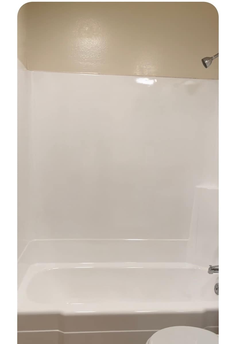 Tub surface new - 7805 Reseda Blvd