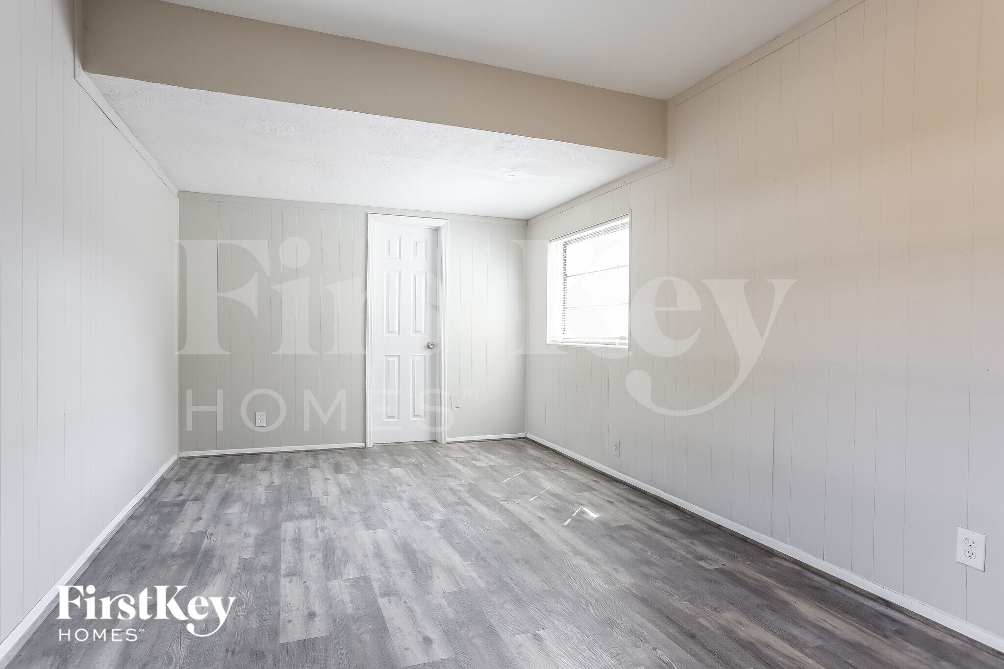 Building Photo - 1078 NE 157th St