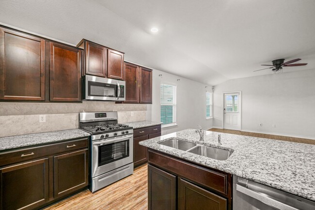 Building Photo - First time rental!