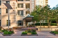Building Photo - 851 N Glebe Rd