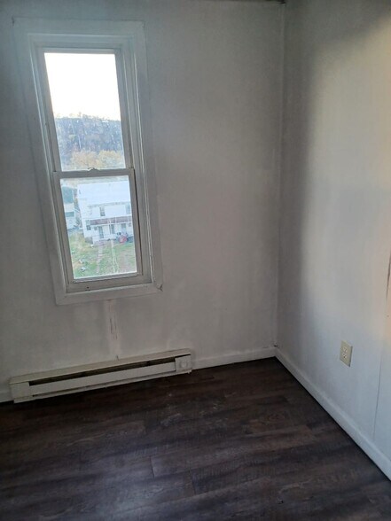 Building Photo - 215 Virginia Ave