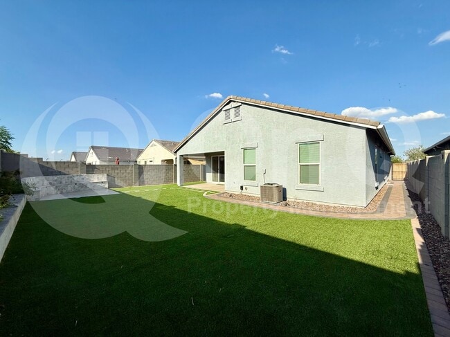 Building Photo - 8222 S 44th Gln