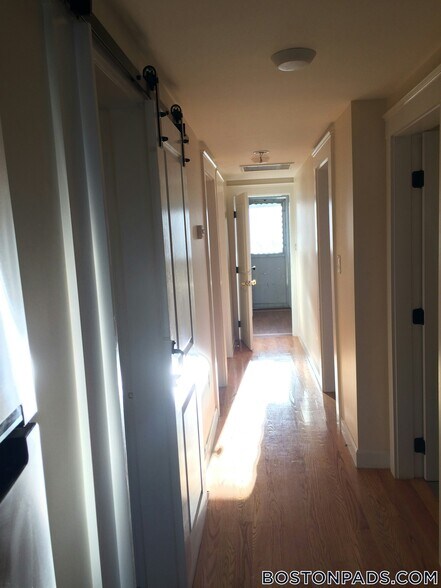 Building Photo - 21-23 Weitz St.