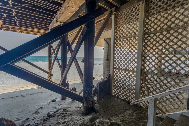 Building Photo - 25234 Malibu Rd