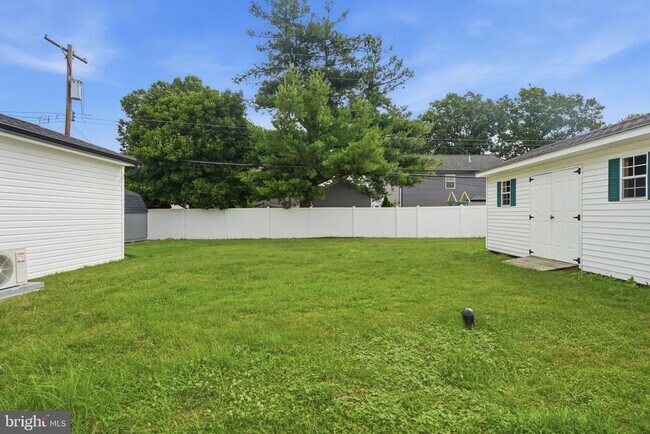 Building Photo - 96 Elderberry Dr