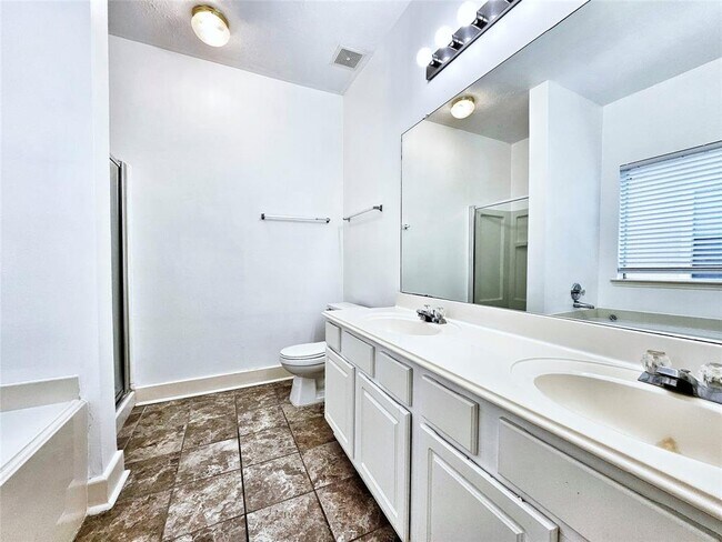 Building Photo - 6106 Spruce Bough Ct