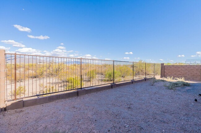 Building Photo - Pending/ Rented - New Mattamy Home!