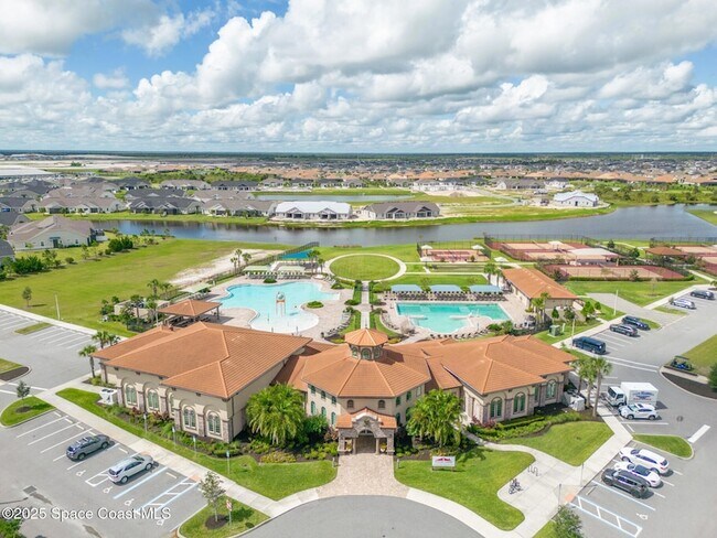 Building Photo - 3233 Casare Dr