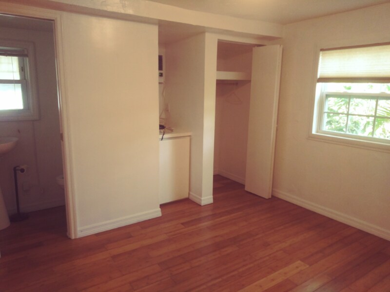 Building Photo - 6800 Maloney Ave