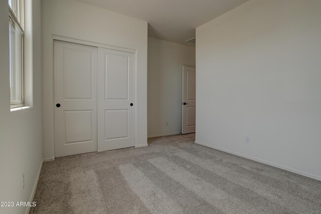 Building Photo - 11442 W La Reata Ave