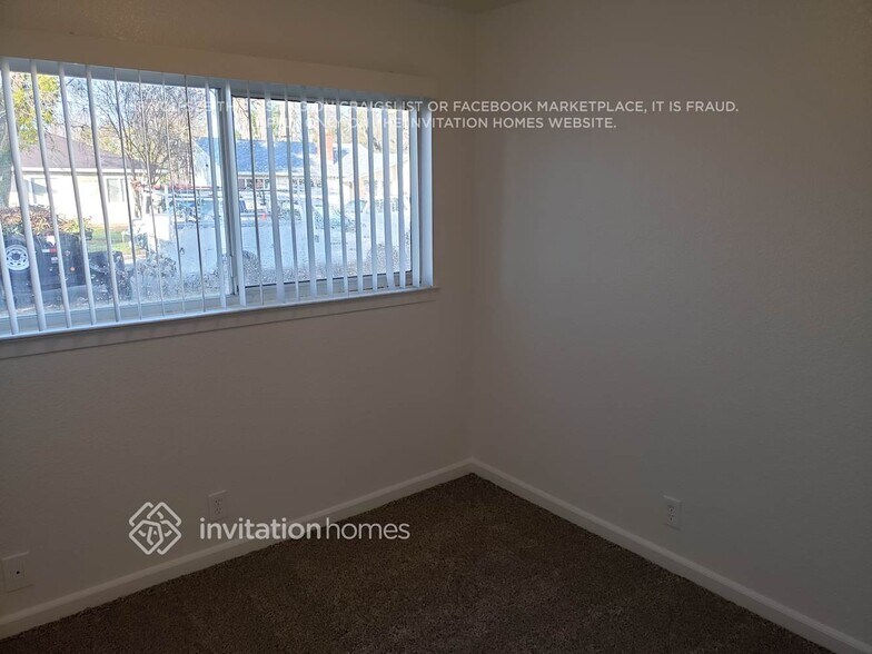 Building Photo - 2124 Winafred St