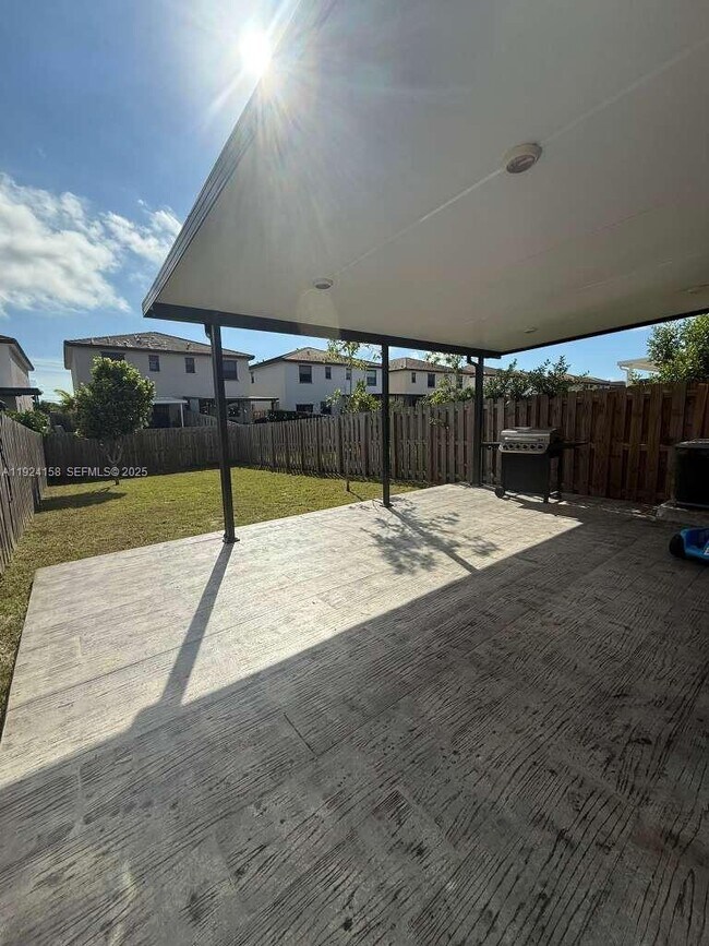 Building Photo - 25253 SW 107th Ct