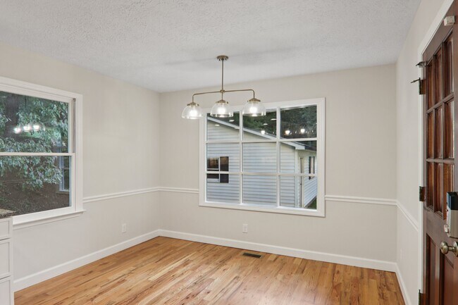 Building Photo - 5 Timothy Ln