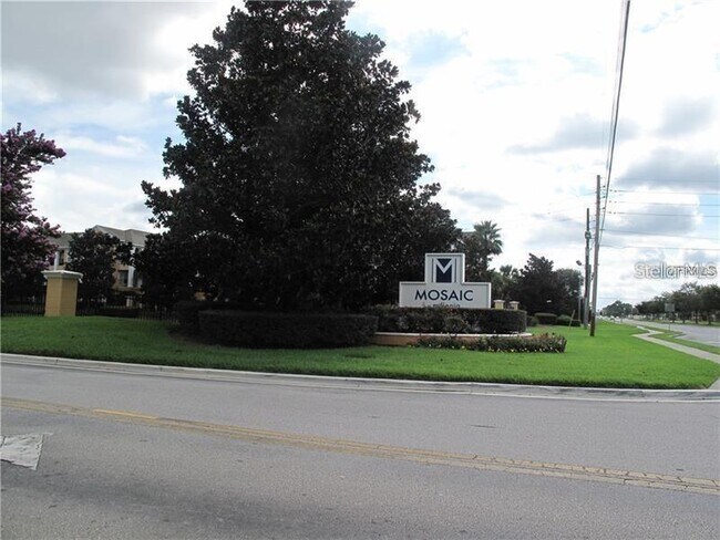 Building Photo - 3593 Conroy Rd