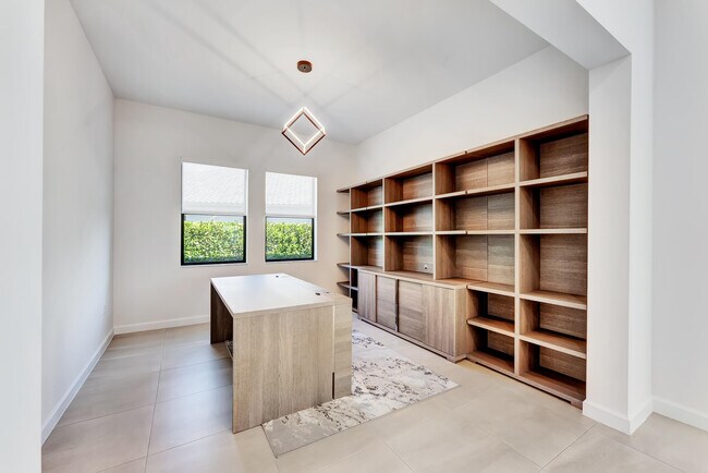 Building Photo - 3128 Streng Ln