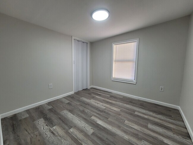 Building Photo - 1409 Beaver St