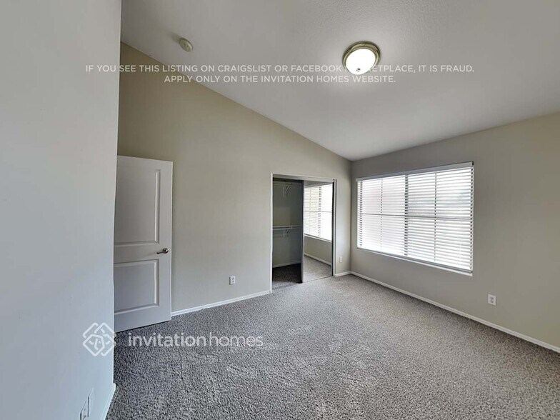 Building Photo - 7801 N 44th Dr