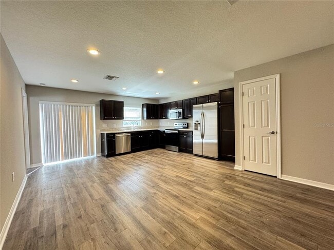 Building Photo - 3127 24th St W