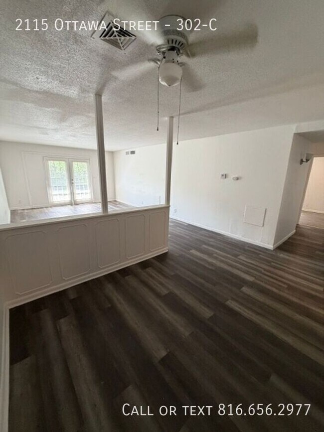 Building Photo - 2115 Ottawa St