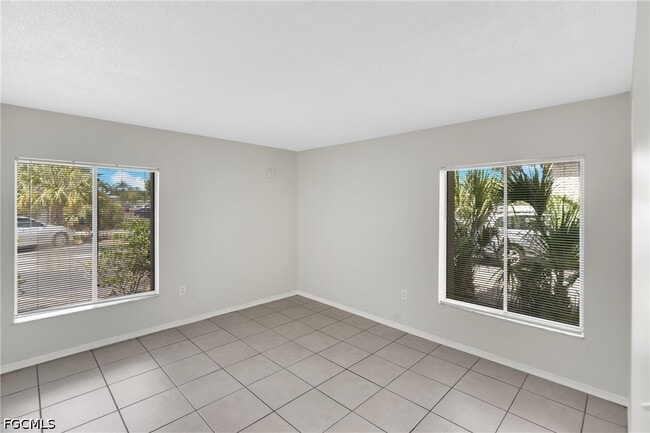 Building Photo - 1830 Maravilla Ave