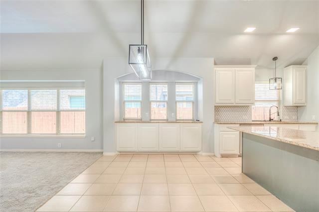 Building Photo - 2309 Aurora Dr