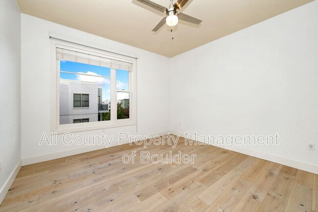 Building Photo - 3401 Arapahoe Ave