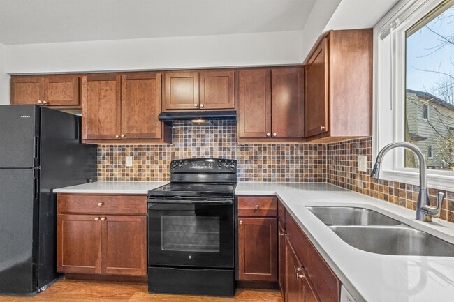 Building Photo - 1302 N Gammon Rd