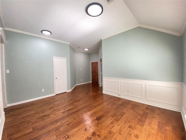 Building Photo - 9105 Tidball Dr