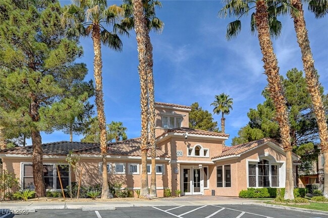 Building Photo - 251 S Green Valley Pkwy