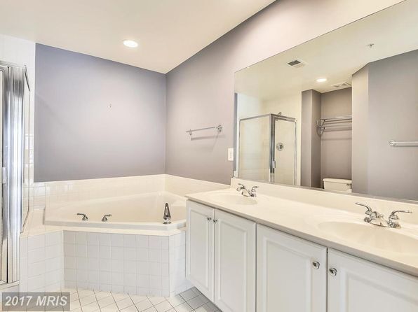 Building Photo - 8507 Cameron St