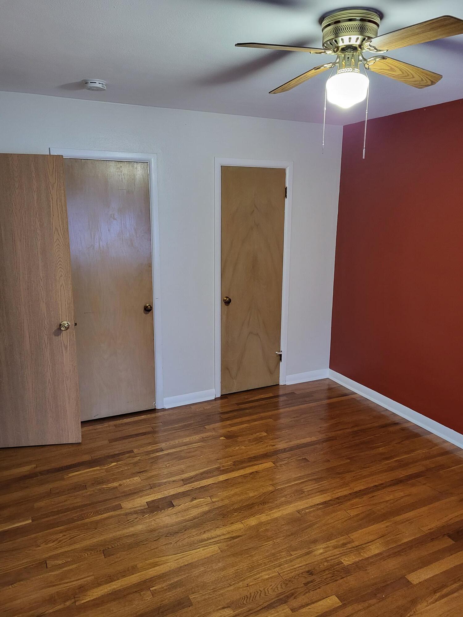 Building Photo - 1301 Jewel Ct
