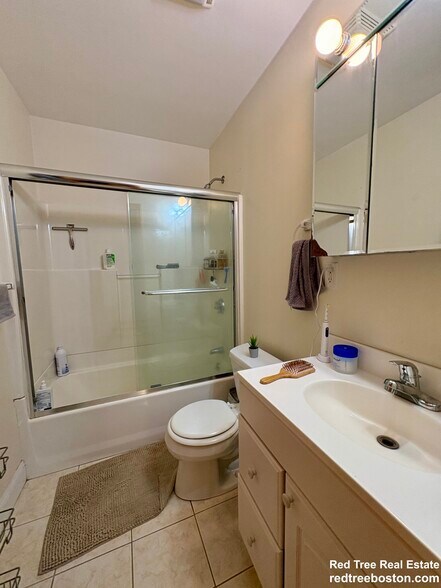 Building Photo - 1801 Beacon St