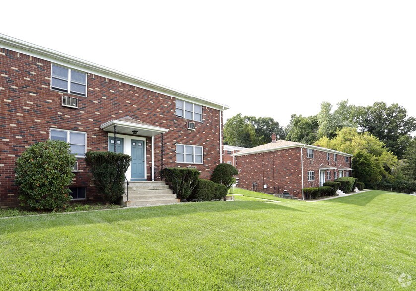 Washington Heights, LLC 9A Nunn Ave Washington NJ 07882 Apartment