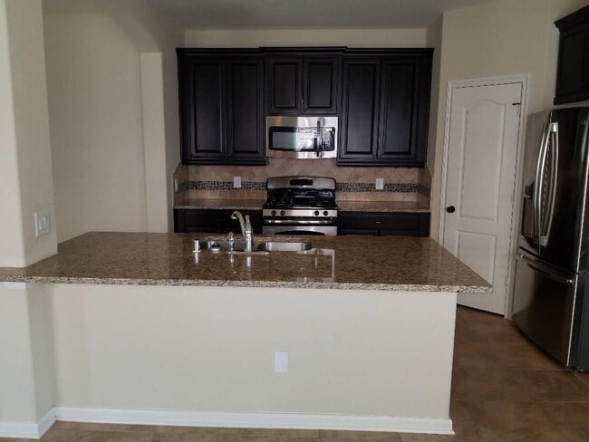 Building Photo - 208 Morgan Isle Ln