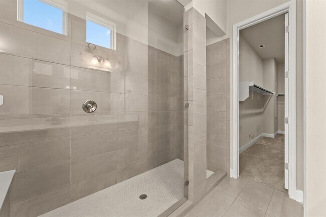 Building Photo - 5600 Rio Chama Cove