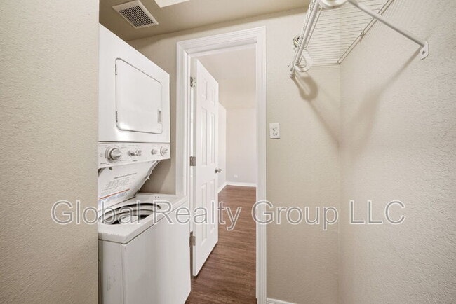 Building Photo - 255 E Rampart Dr