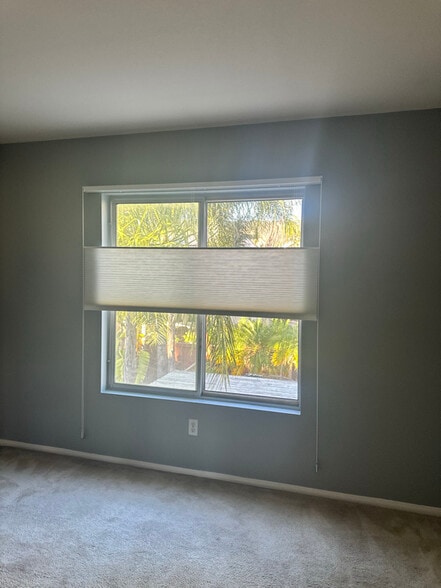 Building Photo - 10W Borden Rd