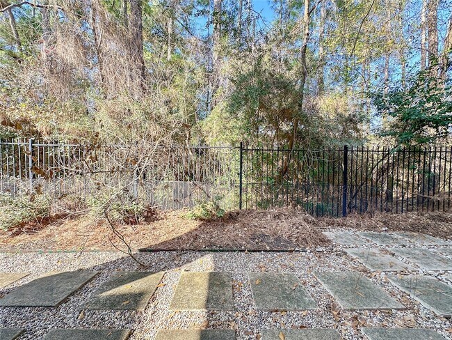 Building Photo - 23 Jonquil Pl
