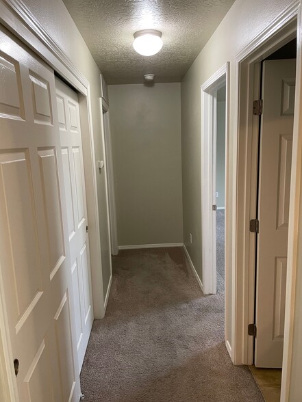 Building Photo - 5074 W Alderstone St