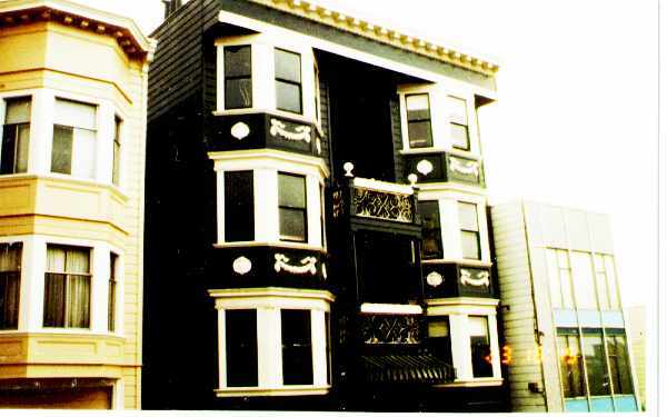 Building Photo - 333-343 Chestnut St