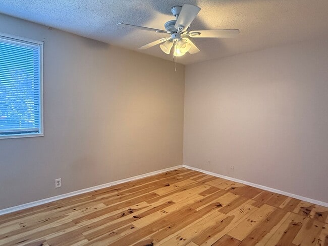 Building Photo - 2 Bedroom located in Winter Springs