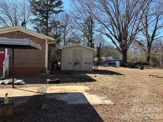 Building Photo - 1103 Auten Rd