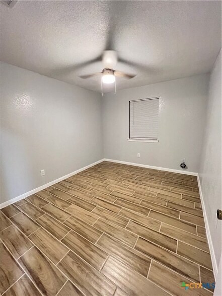 Building Photo - 303 Erby Ave